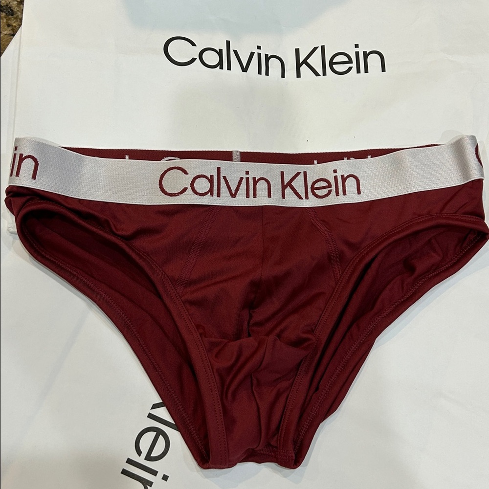 Calvin Klein | Brushed Microfiber Stretch Hip in burgundy new large logo